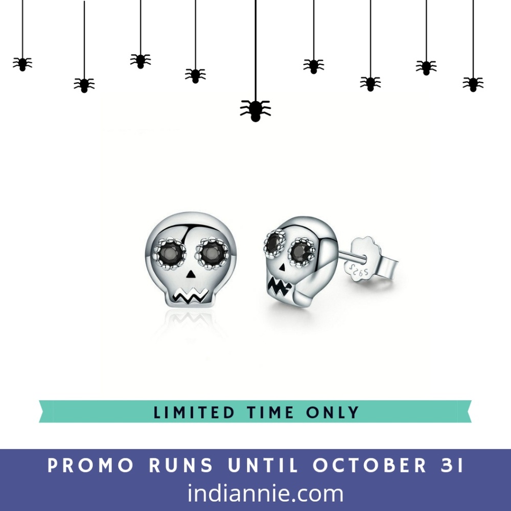 NWT Sterling Silver Halloween Skull Earrings